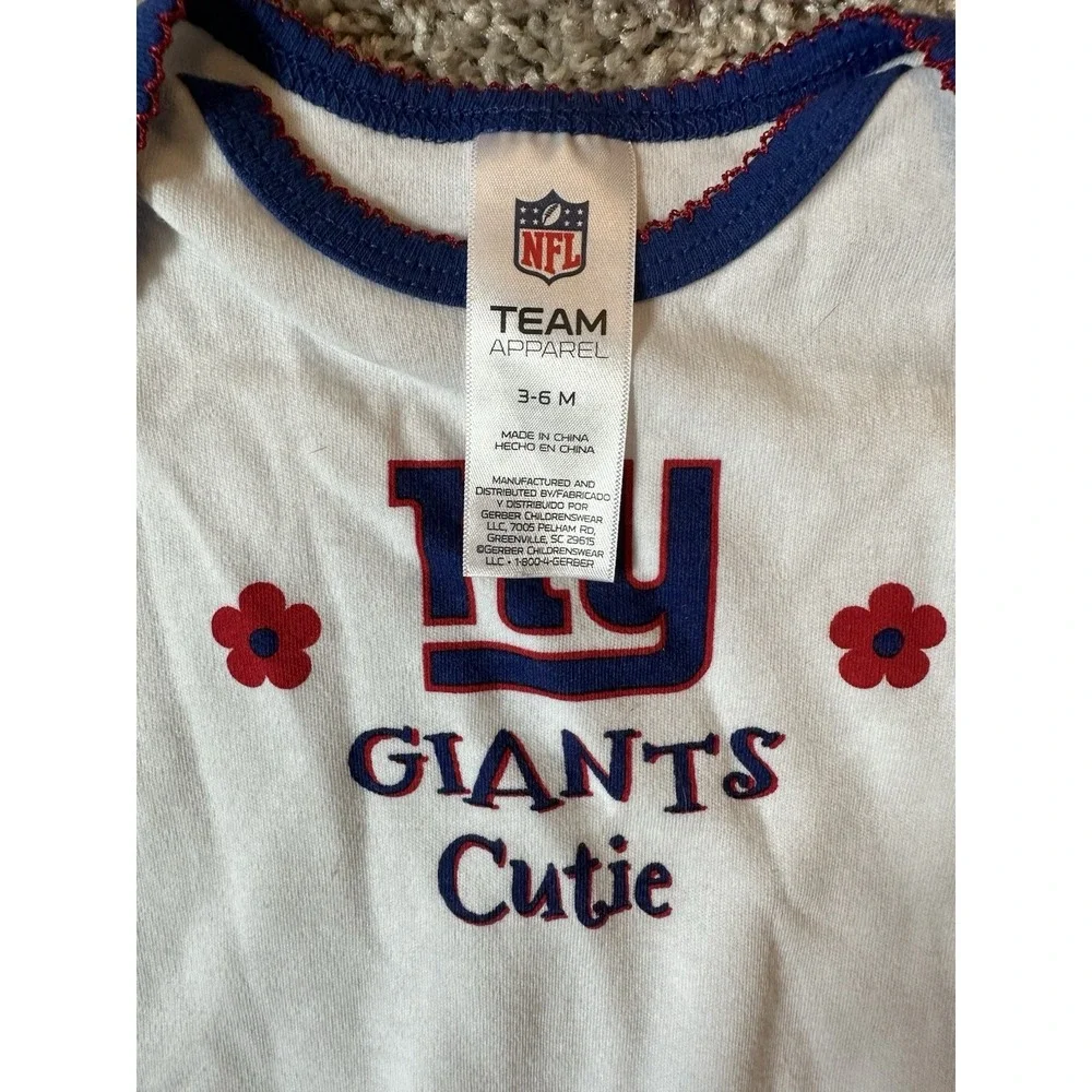 Lot Of Baby New York Giants Body Suits 3/6 & 6/9 Months One Knicks Bodysuit EUC!